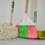 broom 1837434 1280
